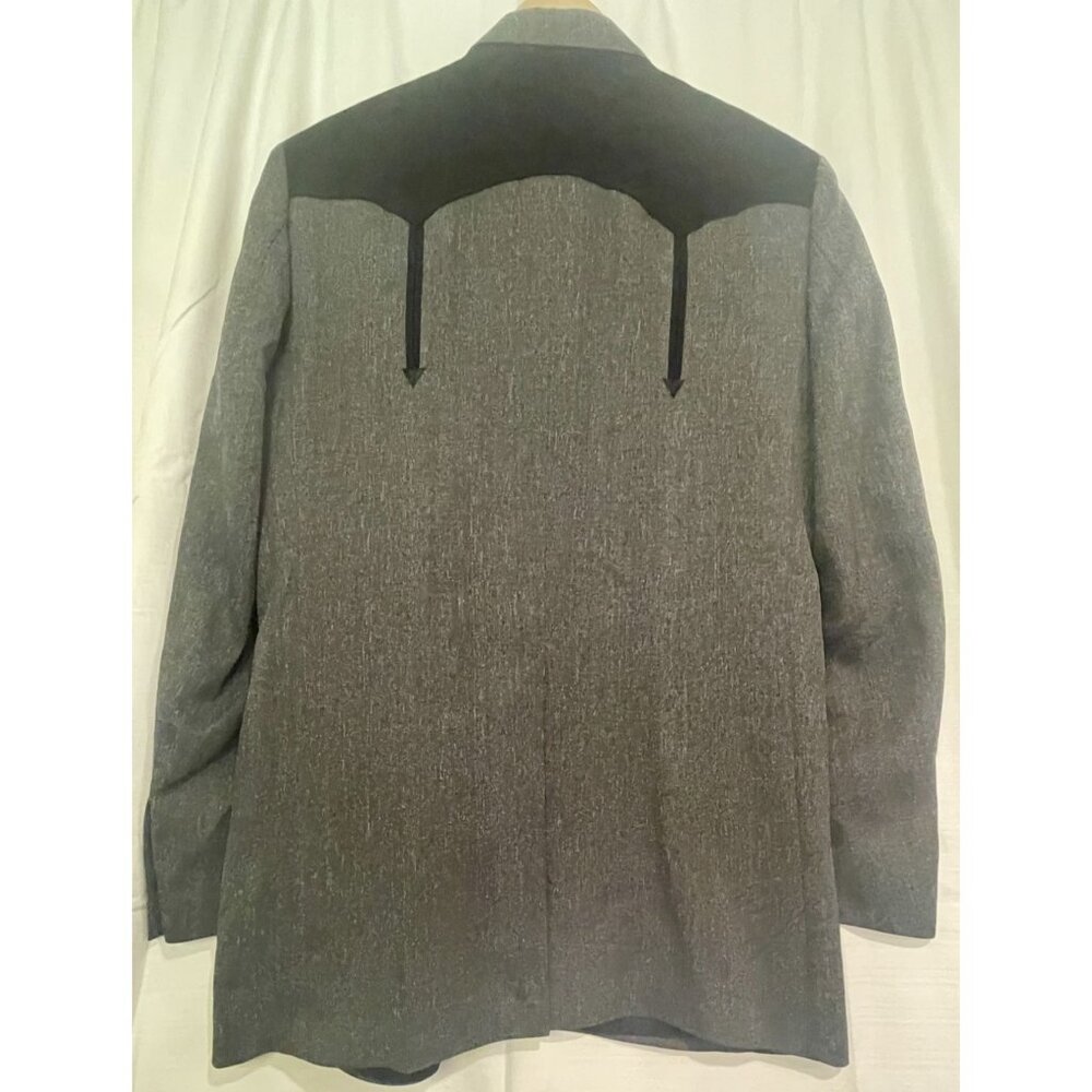 JA7053- Men’s Gray Blazer with Black Contrast Panels Two Button Structured Jacke - Picture 6 of 11